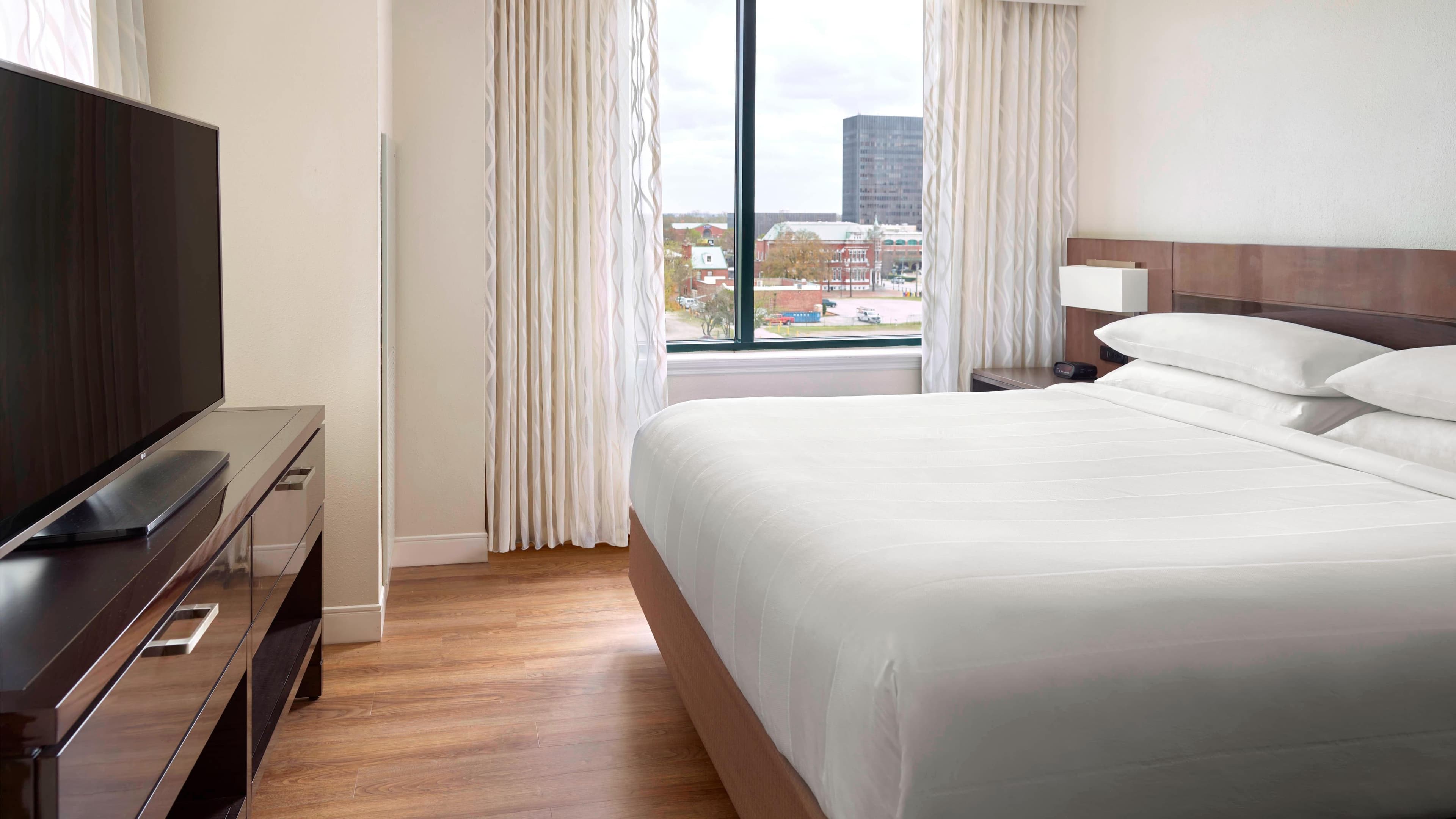 1 Bedroom Suite - Image 2