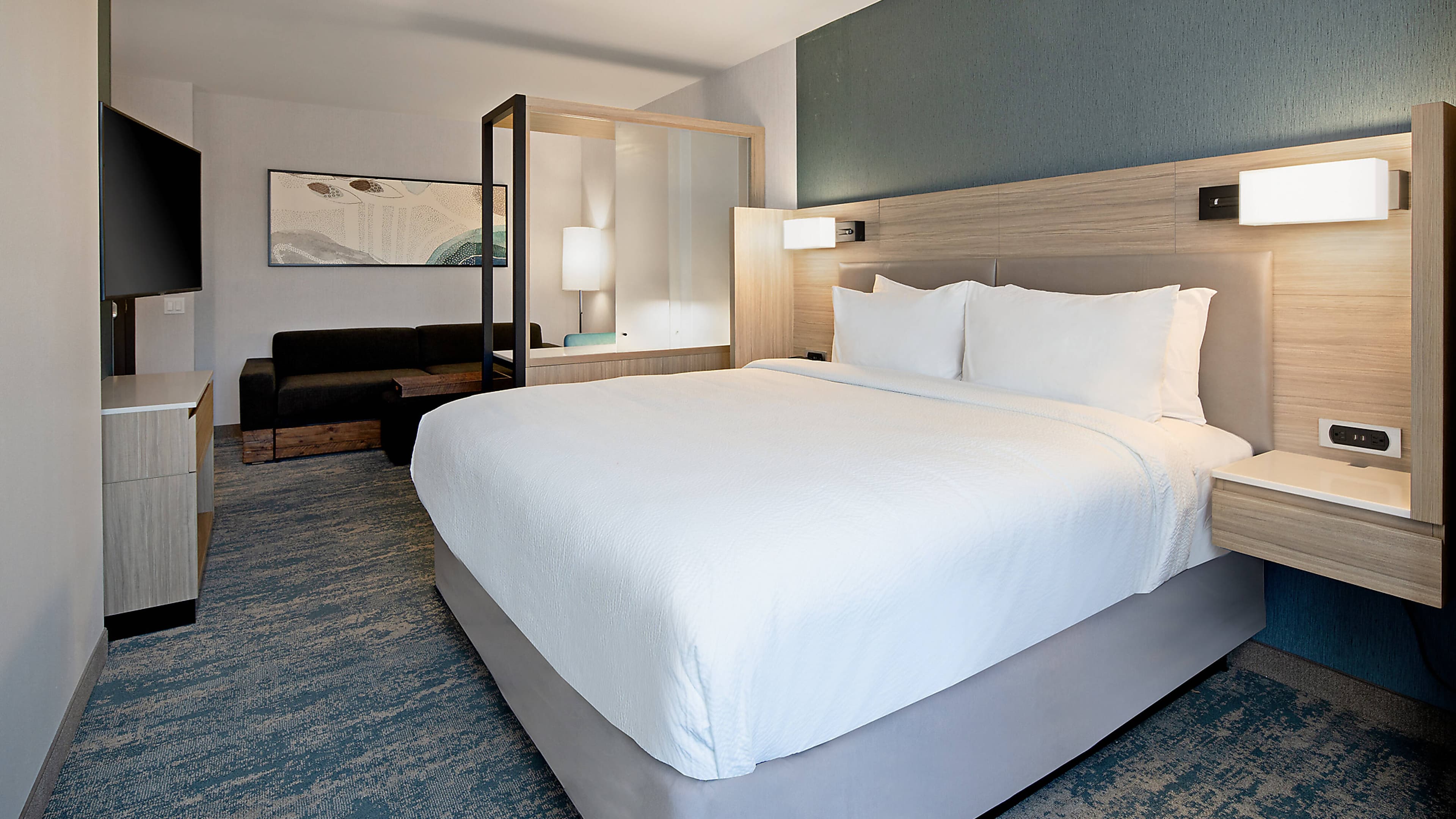 Suite - Image 1