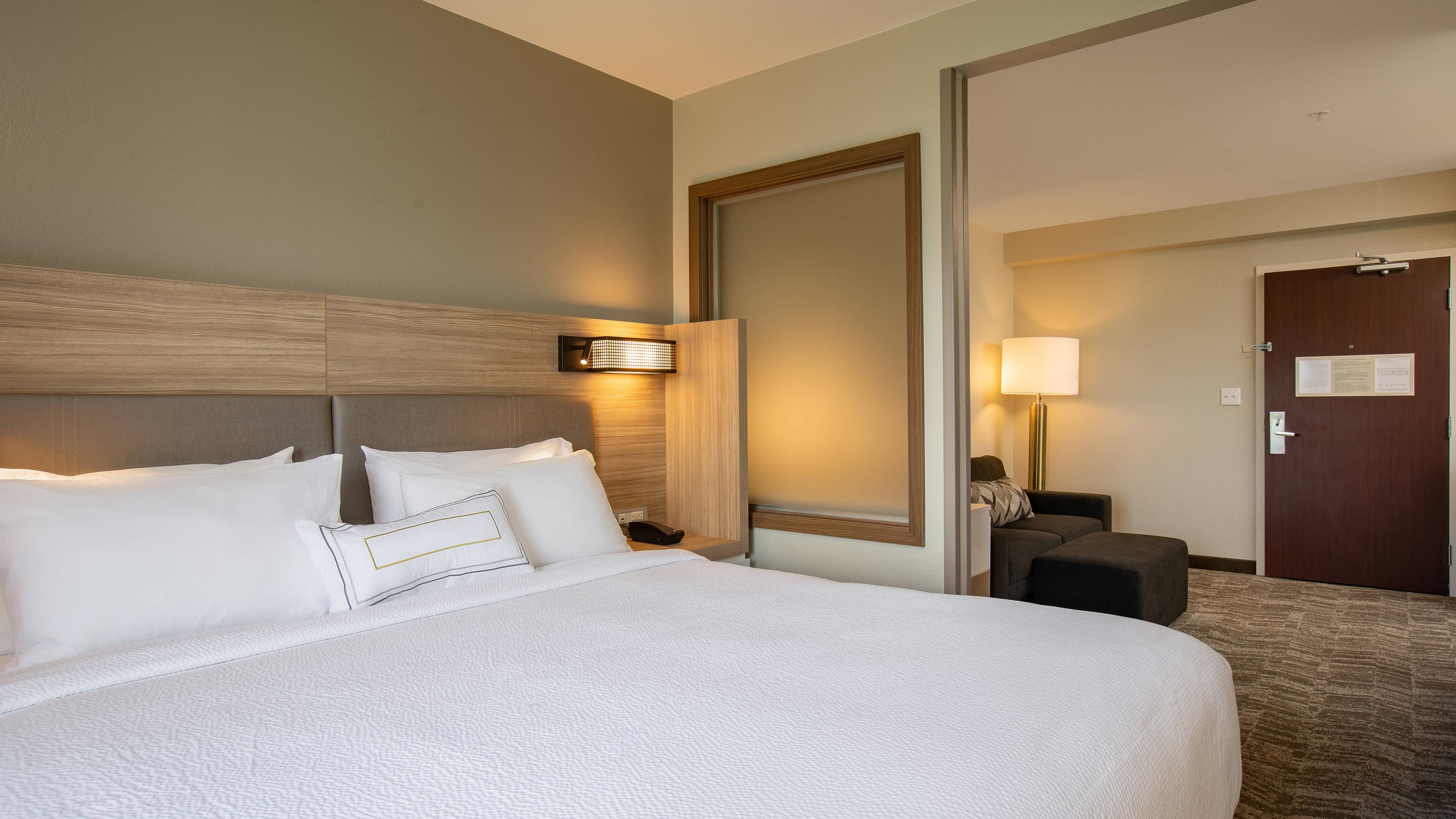 Suite - Image 2
