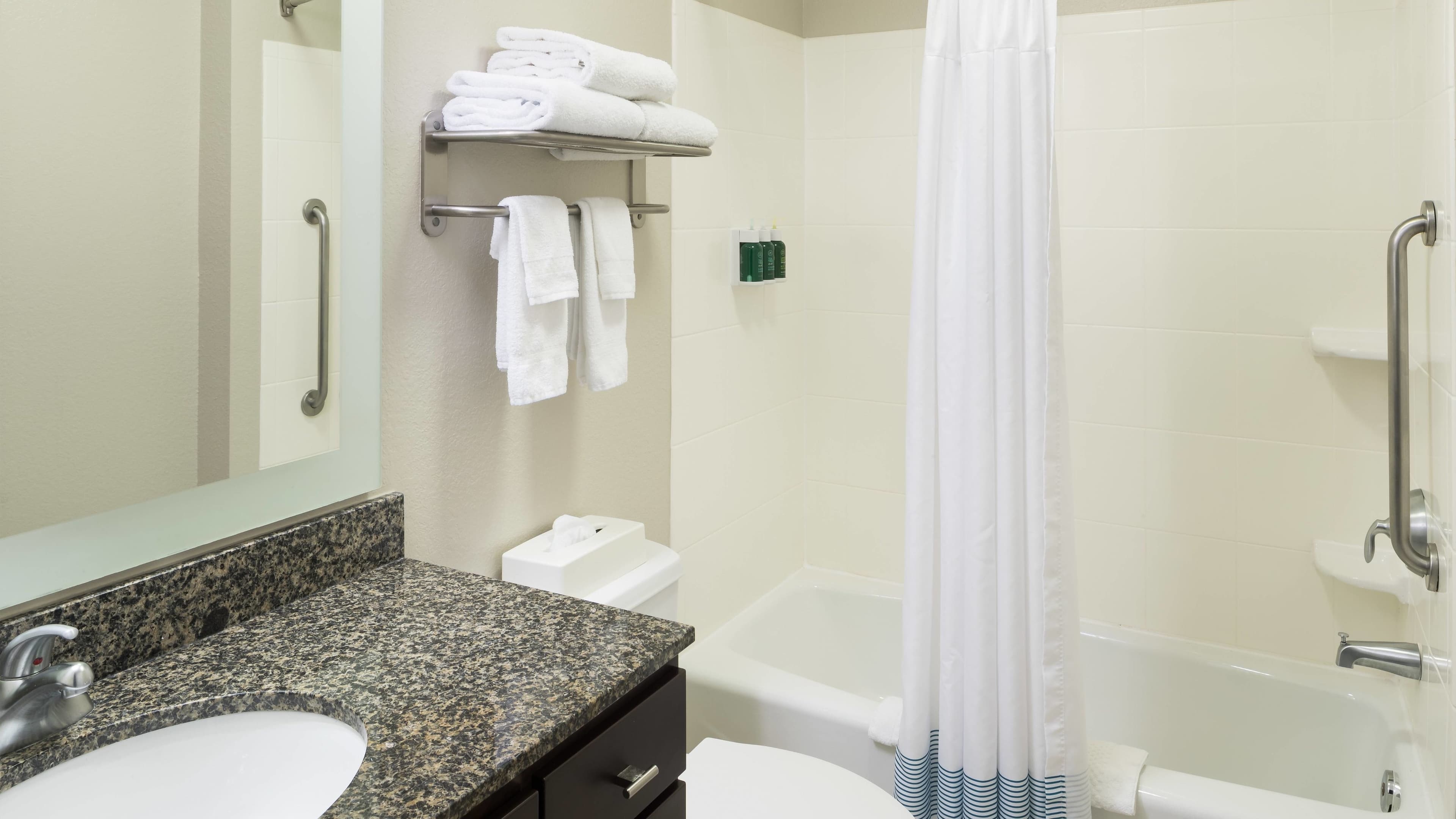 1 Bedroom Suite - Image 4