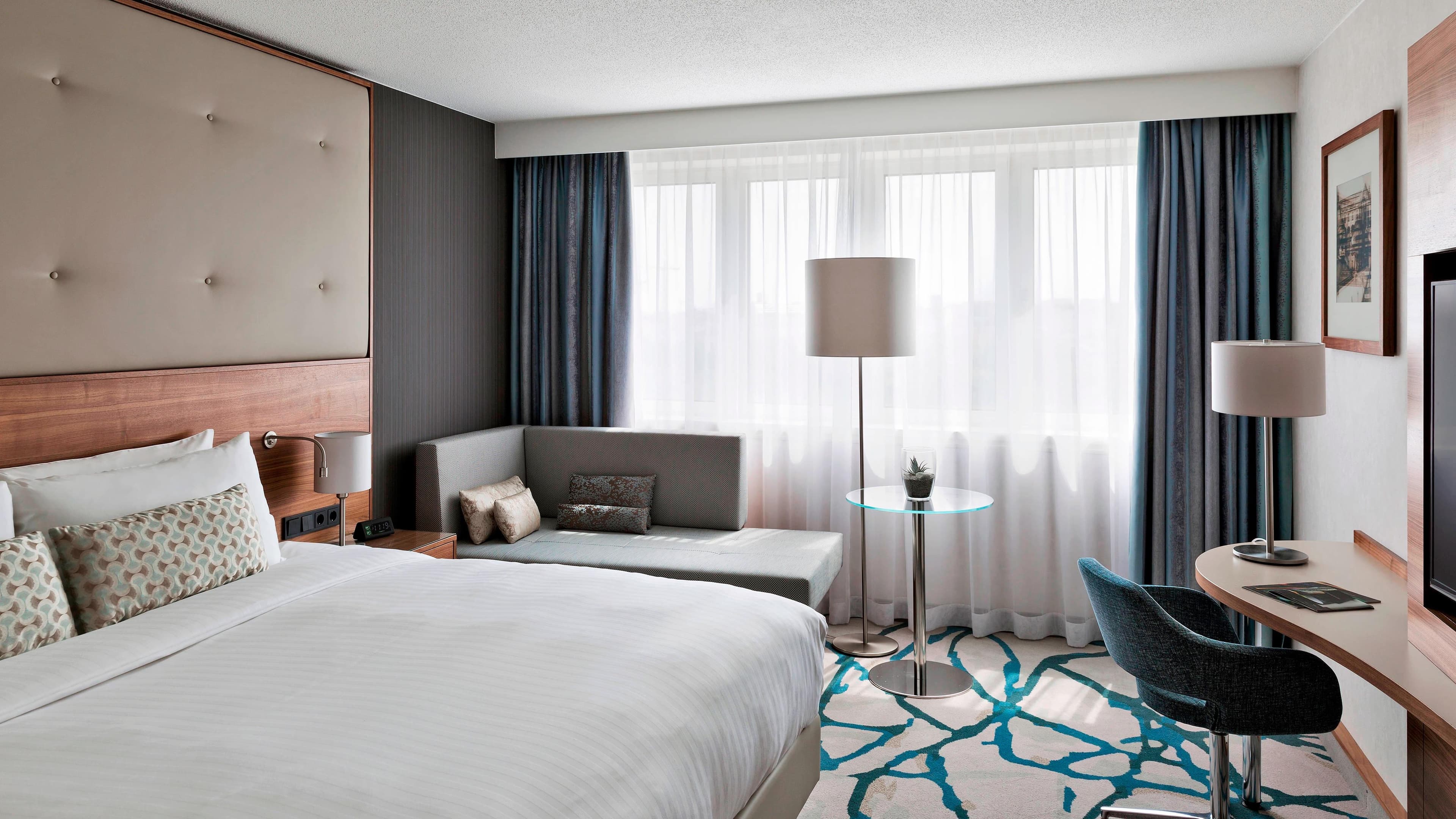 Deluxe Room - Image 1