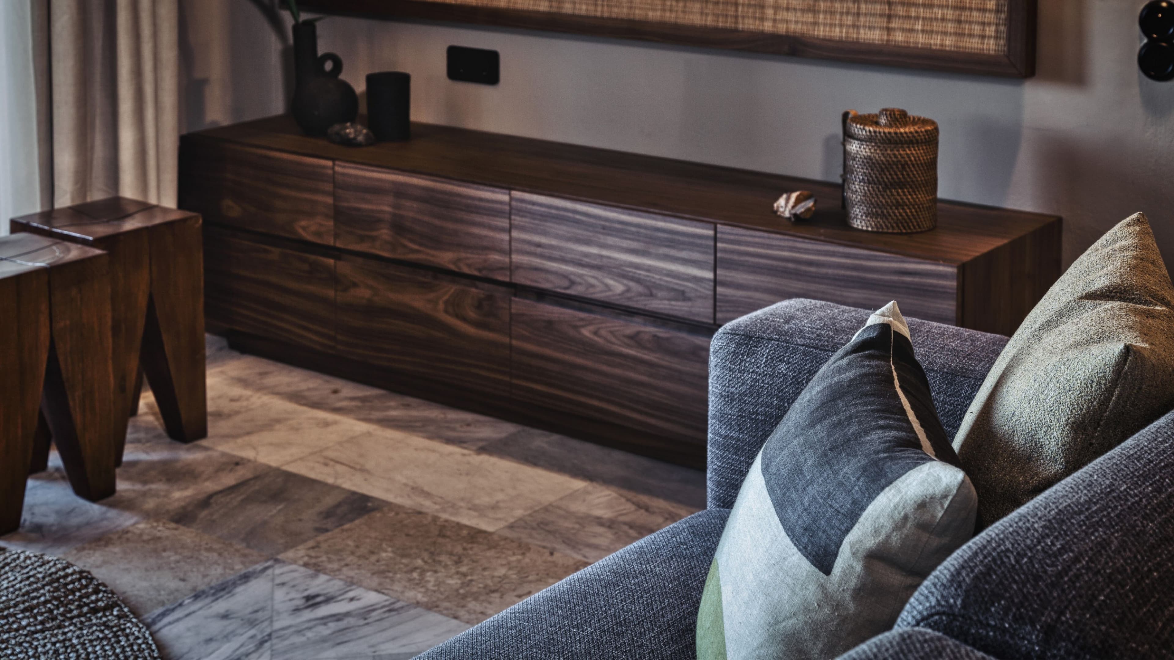 Premium - Image 12