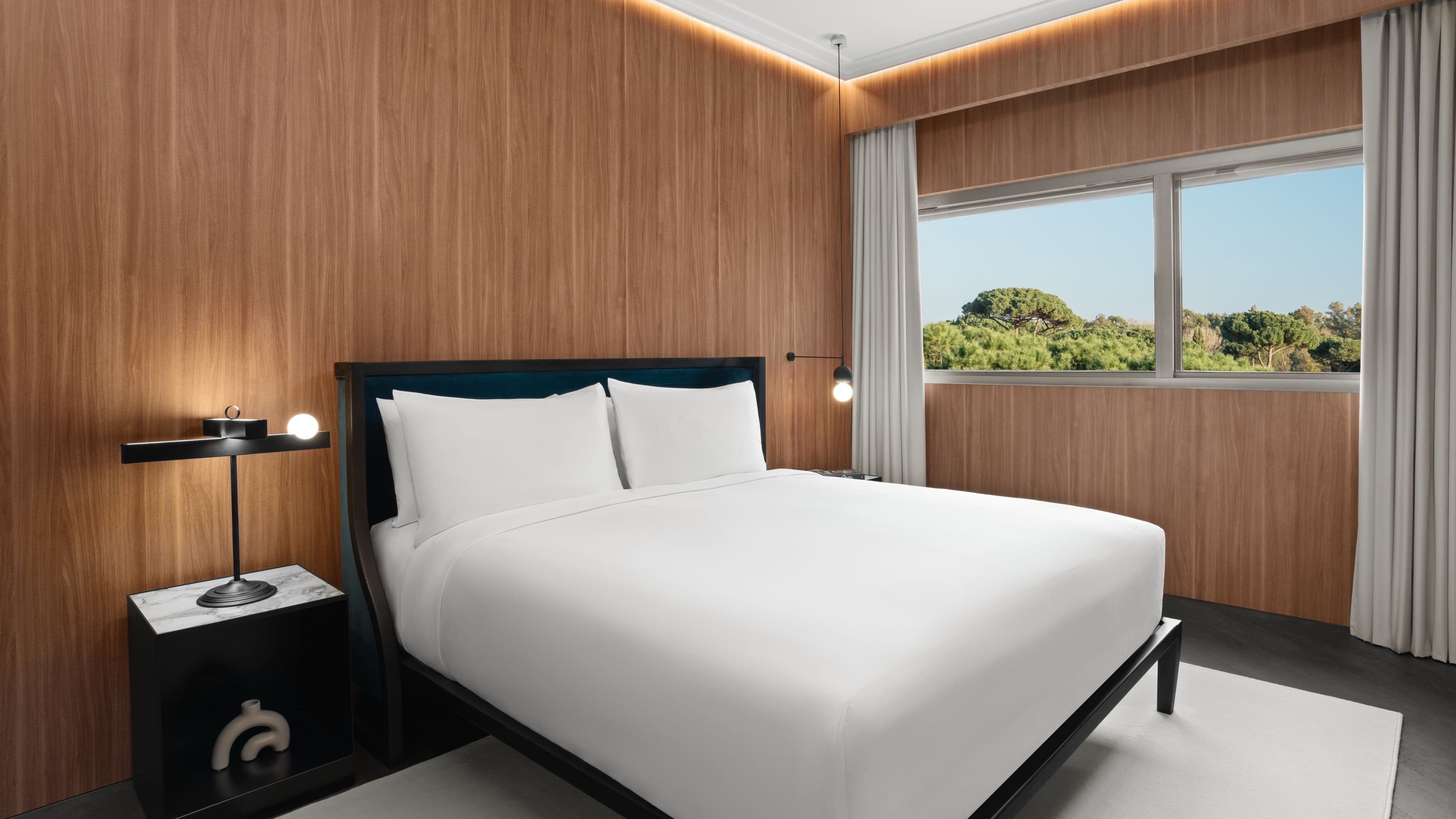 ARC Classic King Room - Image 1