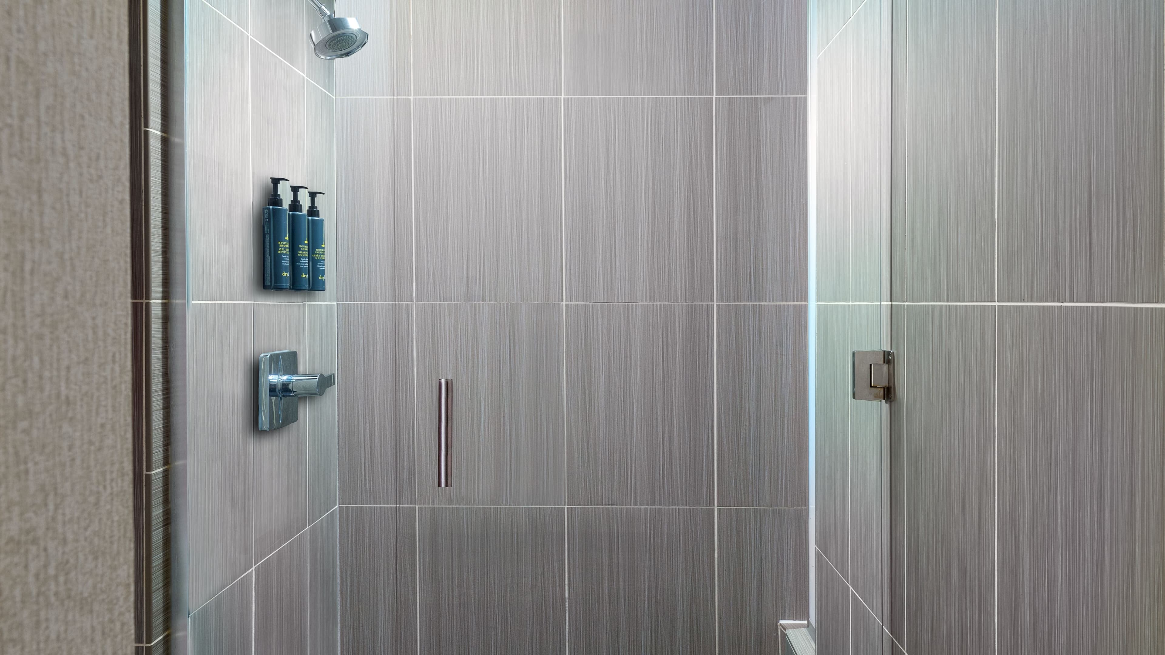 Aloft - Image 7