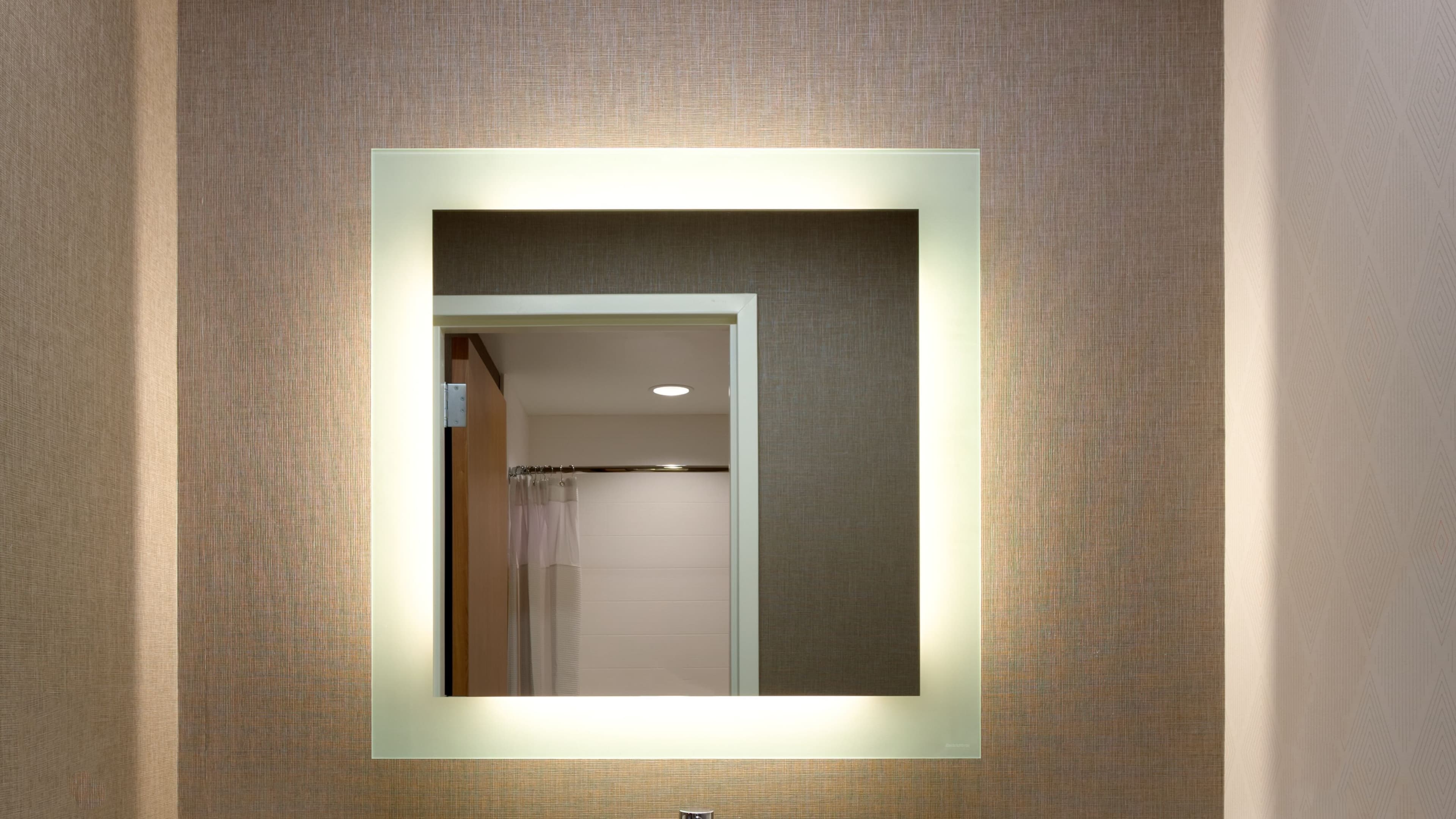 Suite - Image 7