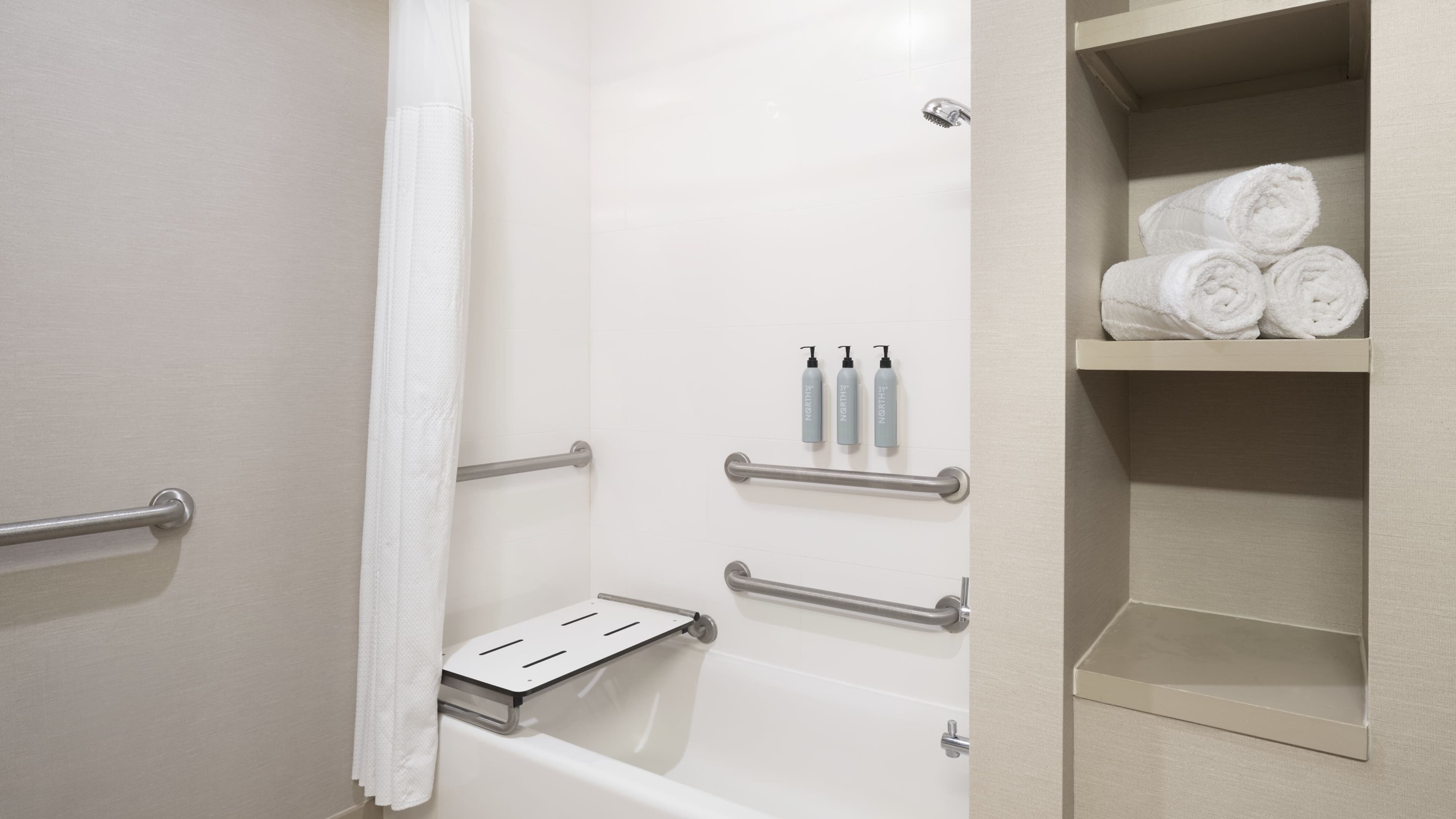 2 Queen Guest Room - Image 4