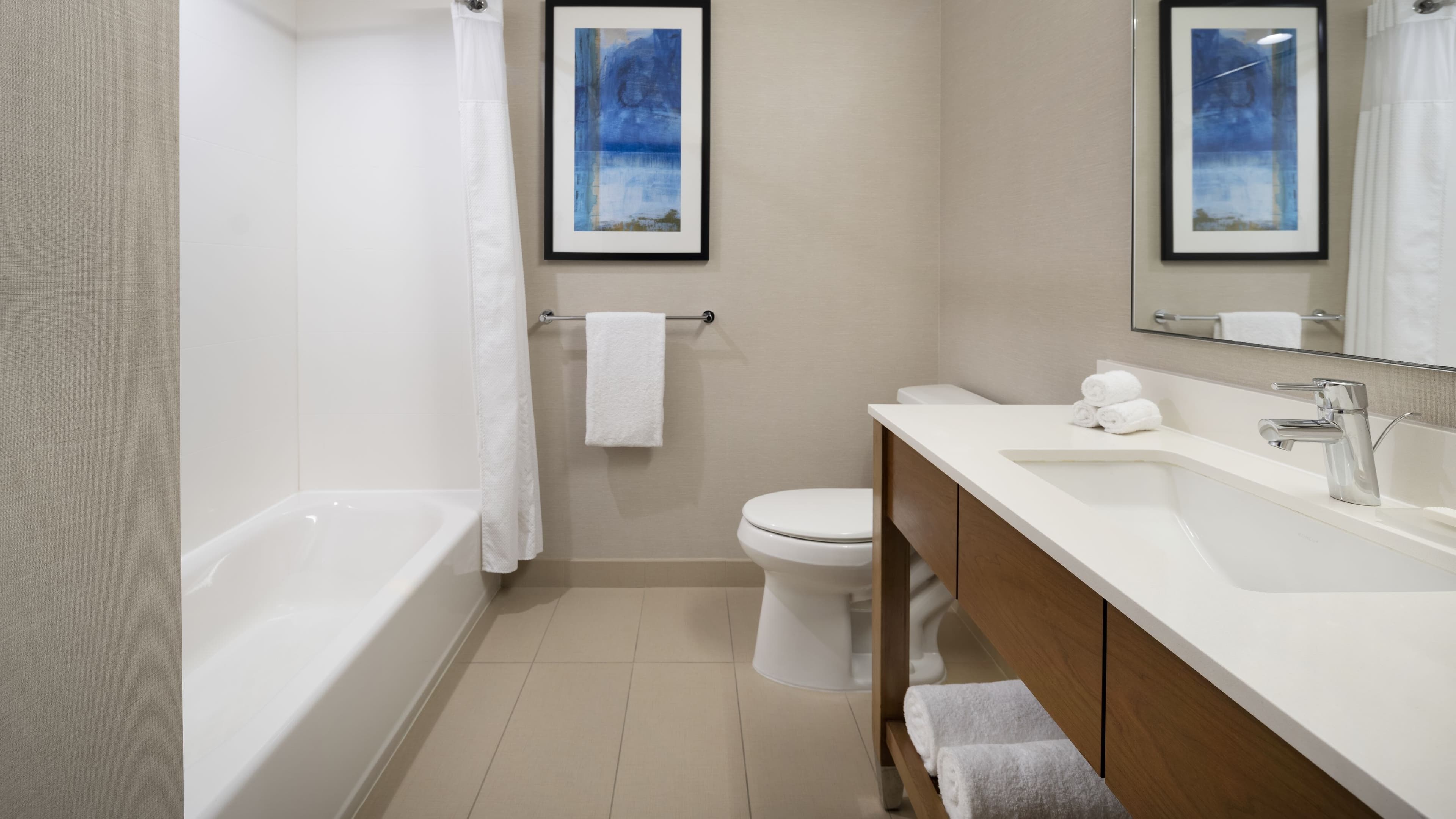 2 Queen Guest Room - Image 3