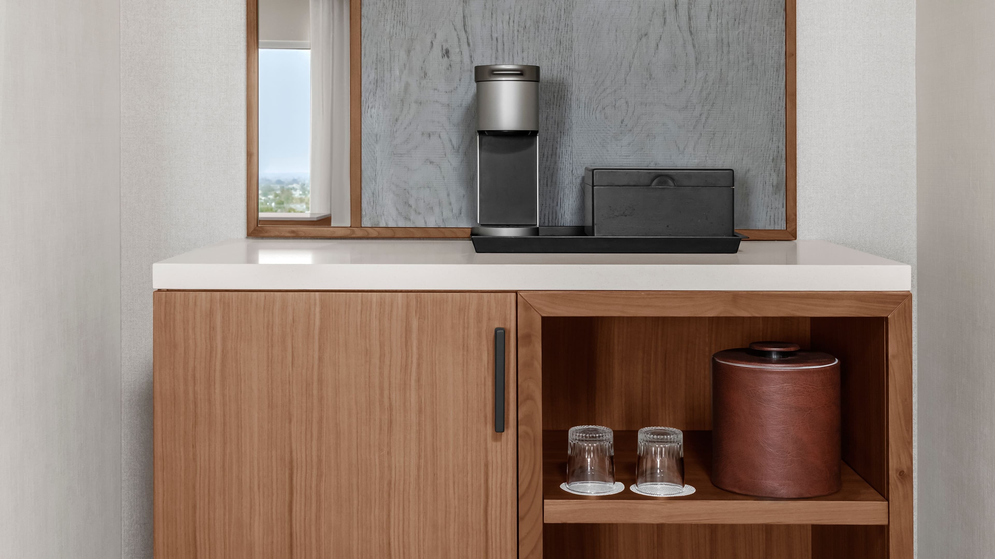 Suite - Image 4