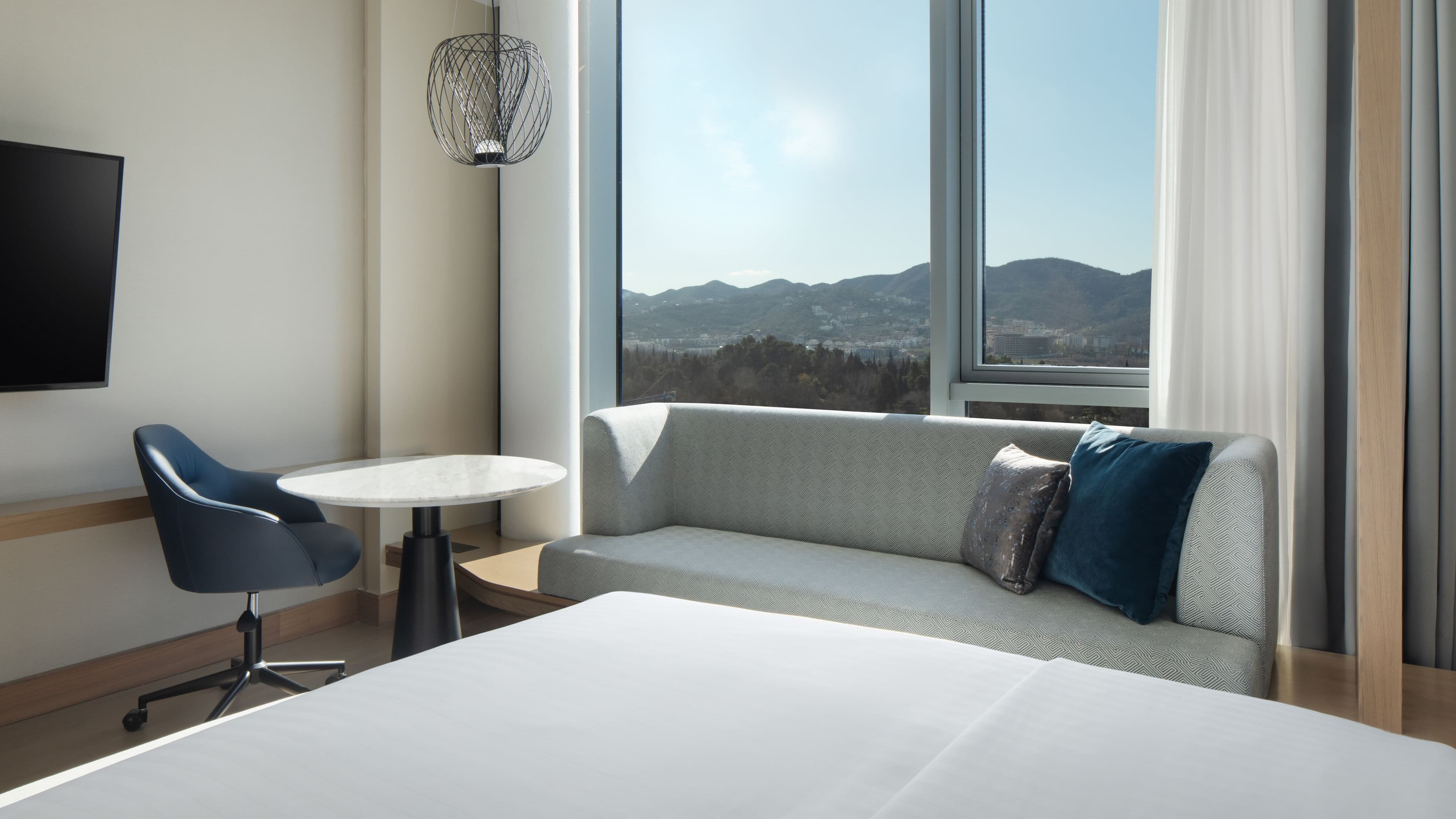Deluxe Guest room - Image 2