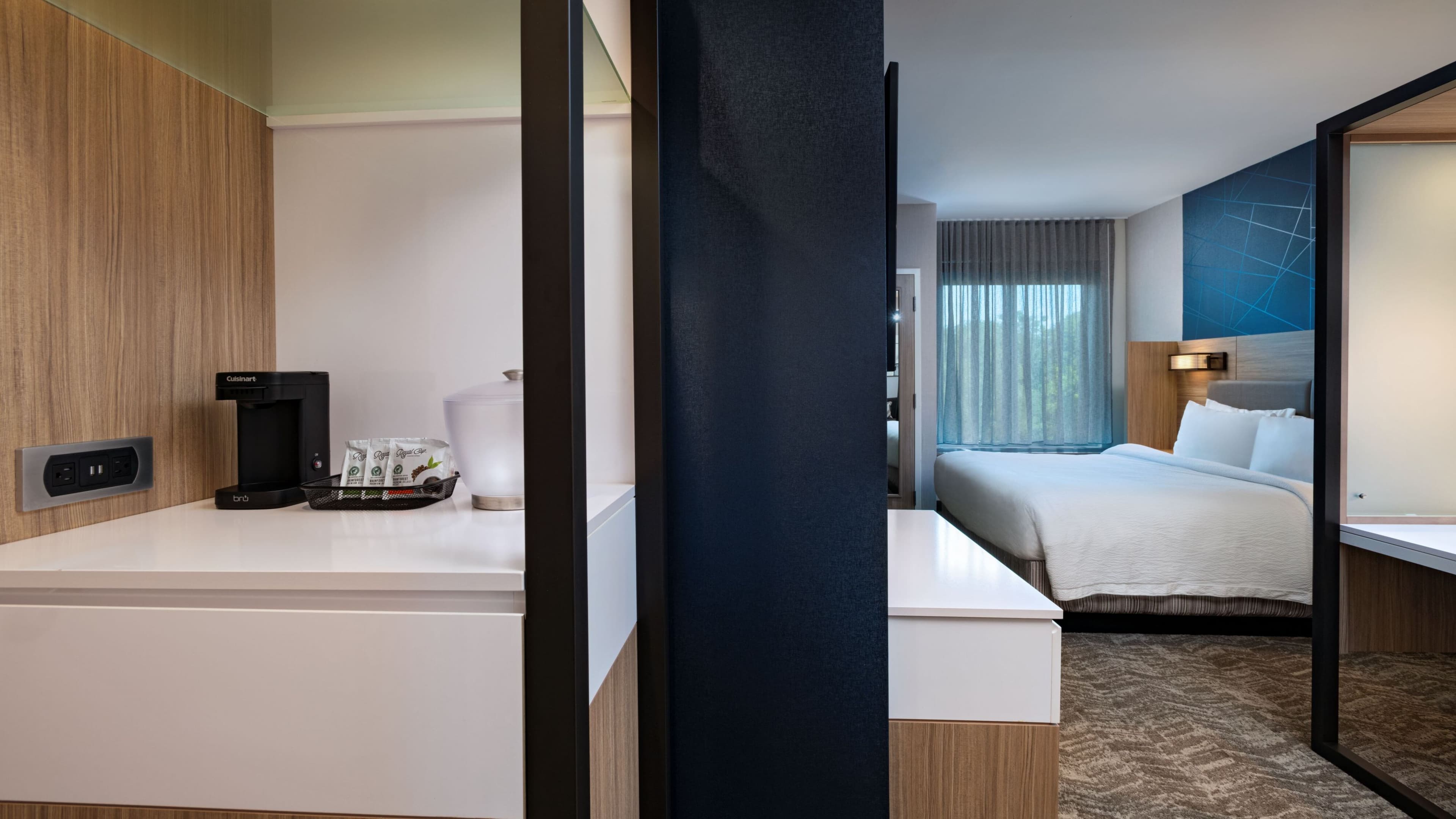 Suite - Image 2