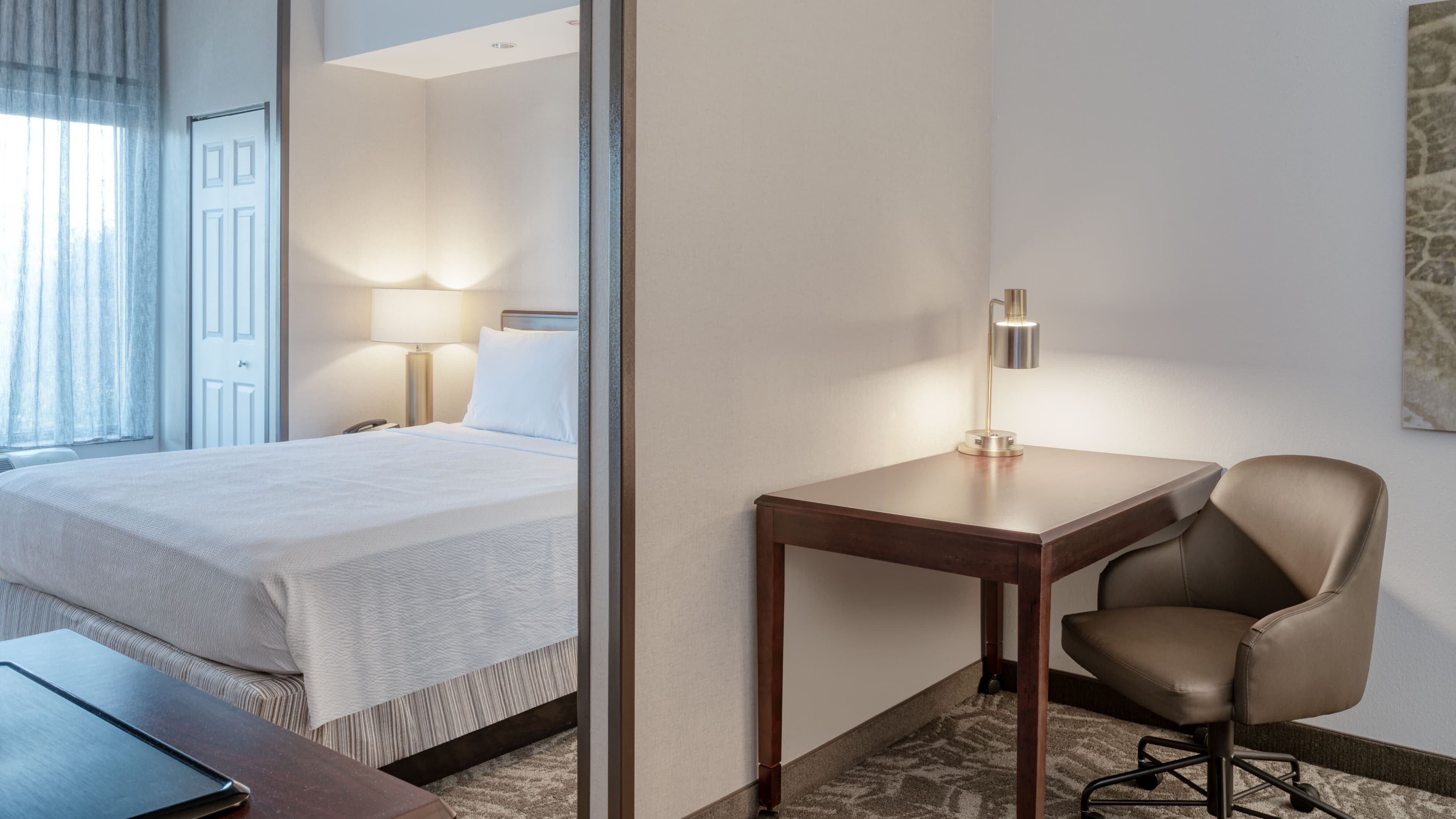 Suite - Image 4