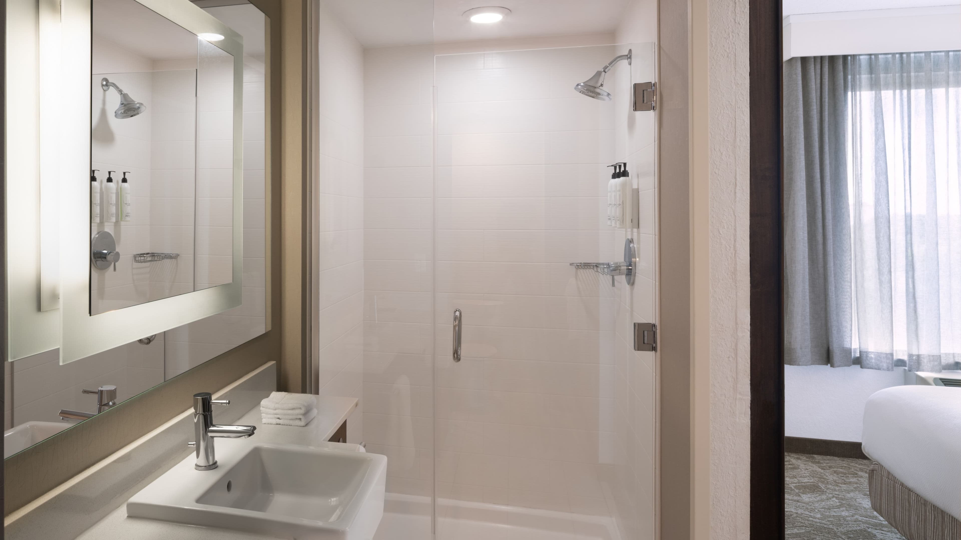 Suite - Image 7