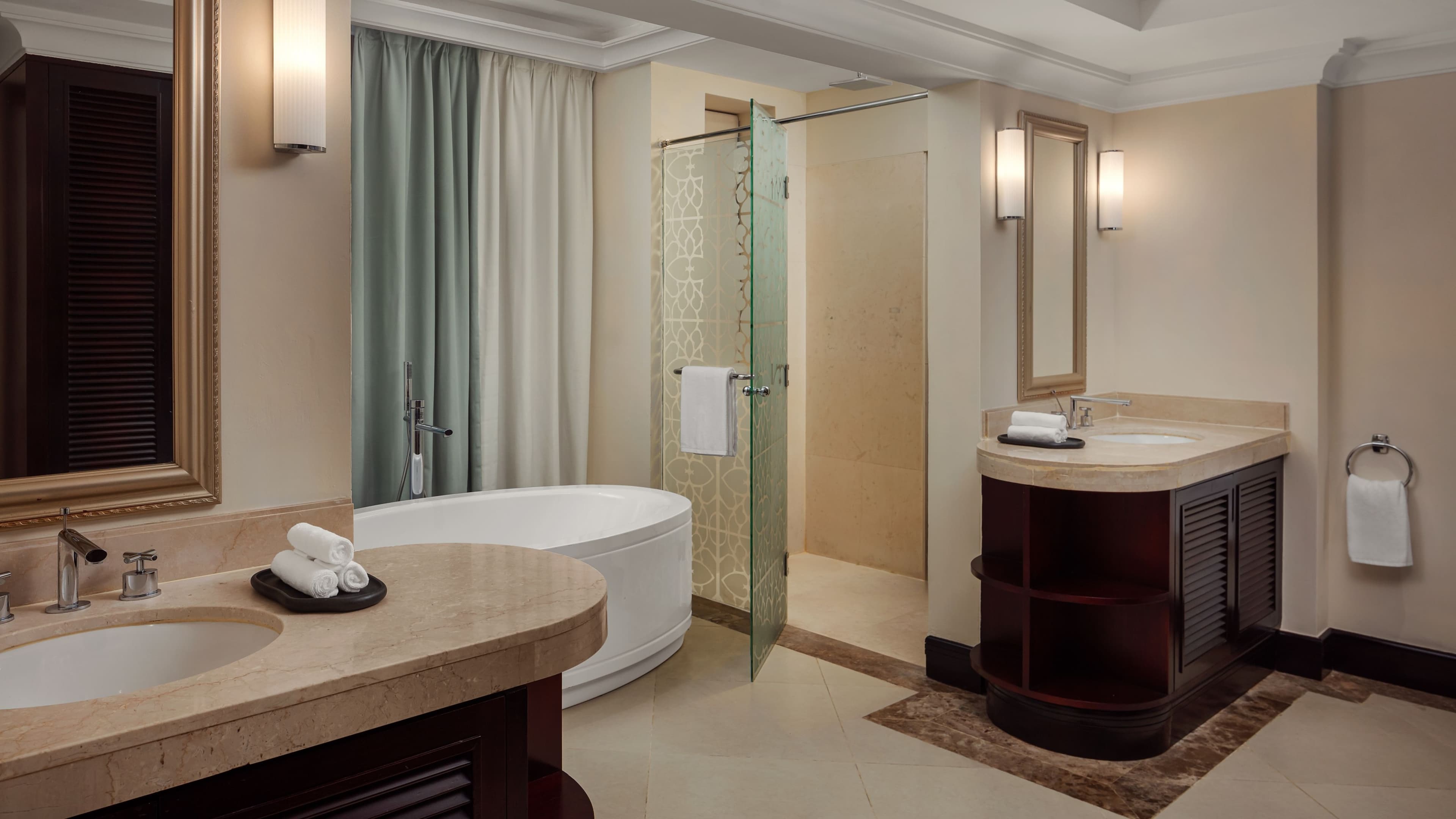 Junior Suite - Image 7